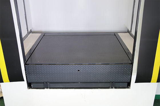 สารเคมีอุตสาหกรรมการบรรจุ Dock Leveler ความปลอดภัยสมาร์ท 750w กดปุ่ม